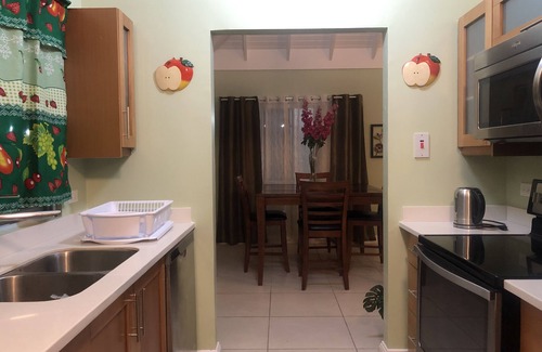 St. Ann's Bay House | Luxor Villa. Great location near major attractions in Ocho Rios!
