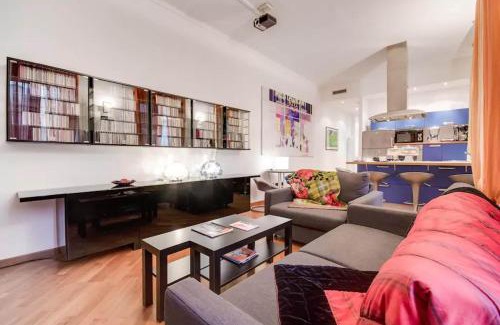 Historic Centre Apartment | LuxRent Loft Lagrange