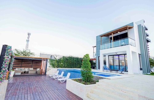 Santiago Province Villa | Luxury Villa with a Stunning View