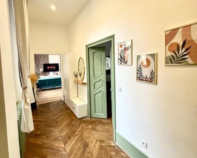 Castres Apartment | Luxueux appartement cosy, hypercentre Castres