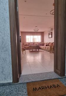 Harhoura Apartment | Luxueux Appartement Familial à Harhoura, Rabat Piscine & Plage à pied