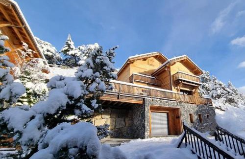Saint-Etienne-de-Tinee Ski Chalet | Luxueux chalet avec terrasse Auron