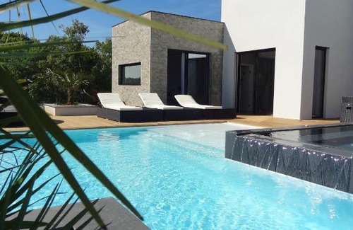 Cahors Villa | Luxueux Domaine Dal Cayrou grande piscine Cahors
