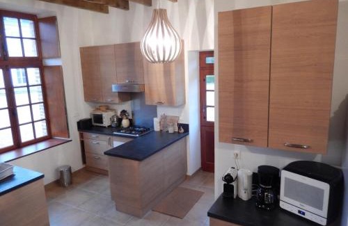 Tuffe Val de la Cheronne House | Luxueux gîte avec piscine et Wifi, proche circuit 24H du Mans, animaux bienvenus - FR-1-410-430