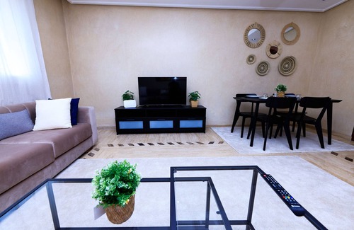 Agdal Apartment | Luxueux & traditionnel 2chambres/1min gare Agdal