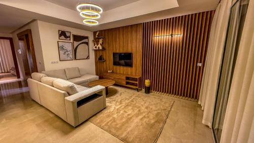 Tamrhakht Apartment | Luxueux Wave Swing Stay
