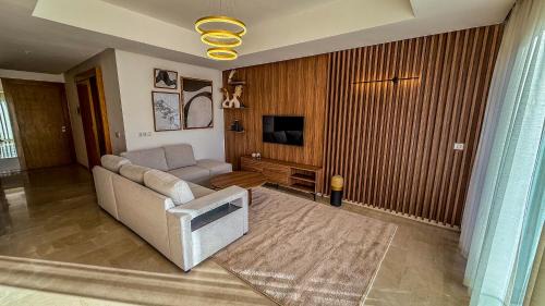 Tamrhakht Apartment | Luxueux Wave Swing Stay