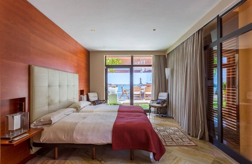 San Agustin Villa | Luxury villa with private pool and garden