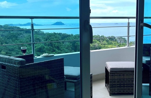 Playa Bonita Village Apartment | Luxury Beachfront Condo in Playa Bonita close to City — New—