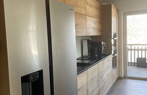 Bad Wiessee Apartment | Luxuriöse Ferienwohnung mit Seeblick