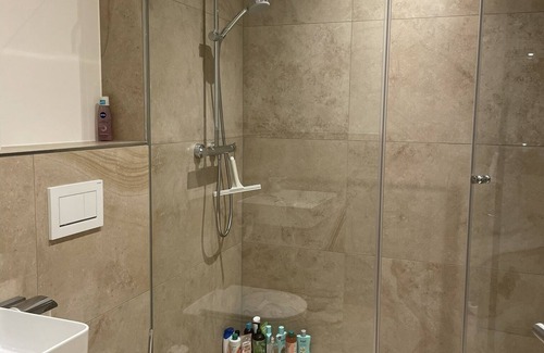 Bad Wiessee Apartment | Luxuriöse Ferienwohnung mit Seeblick