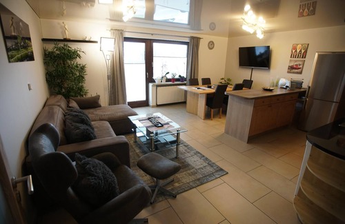 Ottenzell Apartment | Luxuriöse Ferienwohnung mit Wasserbett, Whirlpool und Fußbodenheizung