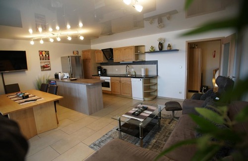 Ottenzell Apartment | Luxuriöse Ferienwohnung mit Wasserbett, Whirlpool und Fußbodenheizung