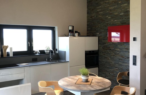 Voehl House | Luxuriöses Ferienhaus am Knorreichenstieg Edersee
