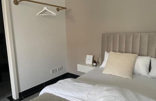 Berliner Vorstadt Apartment | Luxuriöses Studio mit privatem Zugang zum See