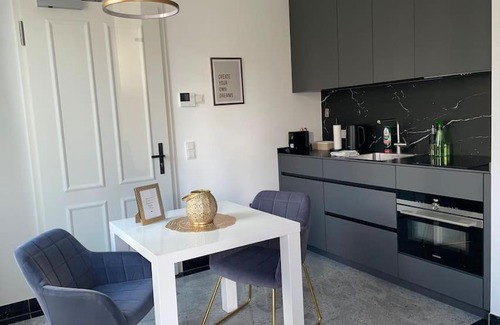 Berliner Vorstadt Apartment | Luxuriöses Studio mit privatem Zugang zum See