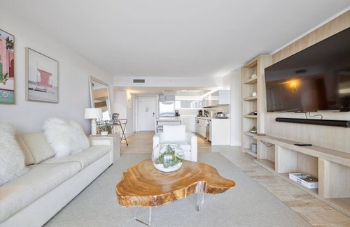 Mid Beach House | Luxurious 1/1 City View Condo 931 - Located at 1 Hotel & Homes South Beach