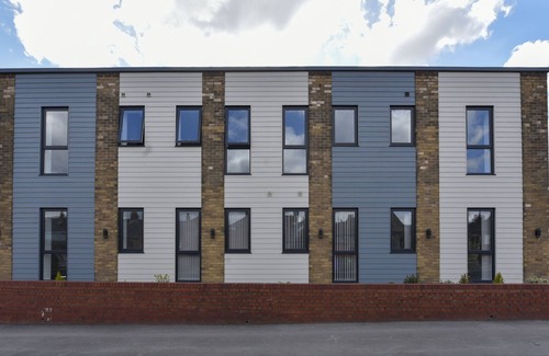 Pontefract Apartment | Luxurious 1 Bedroom Apartment