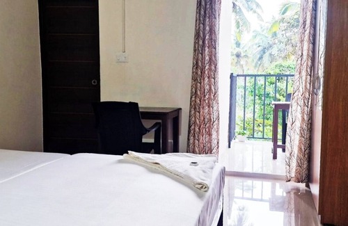 Varkala Bed & Breakfast | Luxurious 1 double Bed BnB 10
