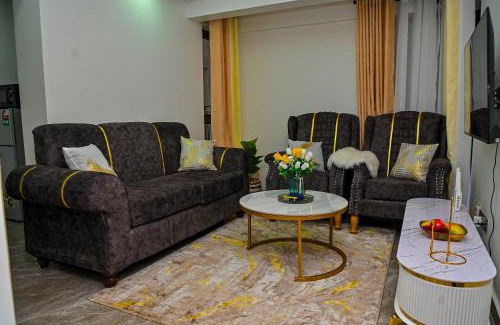 Kilimani Apartment | Luxurious 1Bedroom in Kilimani, Equipped gym, Serviced lift, Speedy Wifi, Garden Views, Kids play area, Proximity to yaya centre shopping malls, restaurants and bars