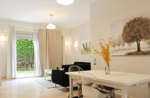 Al-Matariyah Apartment | Luxurious 1BR Apartment in Palm Gate New Cairo Near AUC