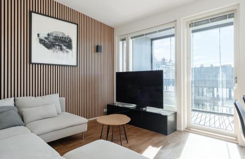 Tampere Apartment | Luxurious 1BR Penthouse with Private Balcony