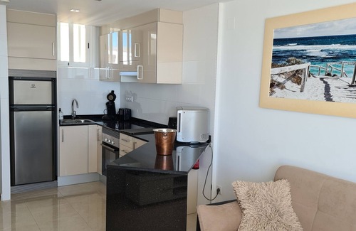 Coveta Fuma Apartment | Luxurious 1st Line Top-floor Apartment With Direct Sea Access