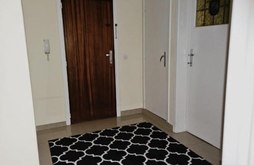 Sint-Lambrechts-Woluwe Apartment | Luxurious 2