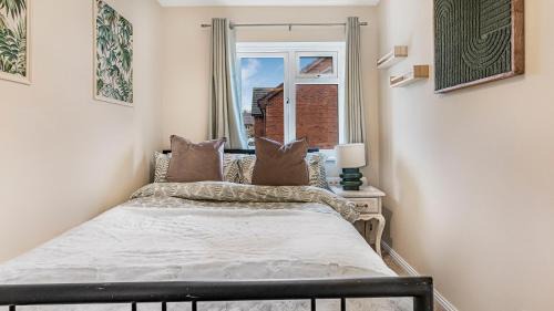 Barnt Green House | Luxurious 2-Bed Home Near NEC & Airport Ideal for Business or Family Stays