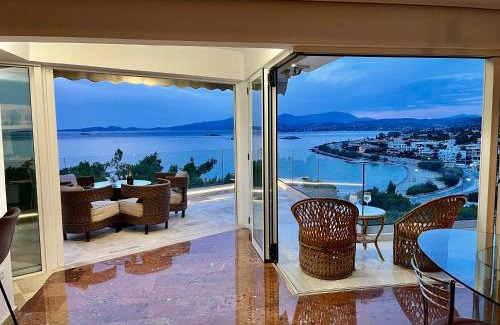 Saronida Apartment | Luxurious 2-Bed Seaside Apartment in Saronida