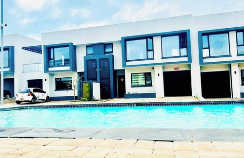 Gaborone Apartment | Luxurious 2-bedroom apartment in the most secure and refined Estate in Gaborone