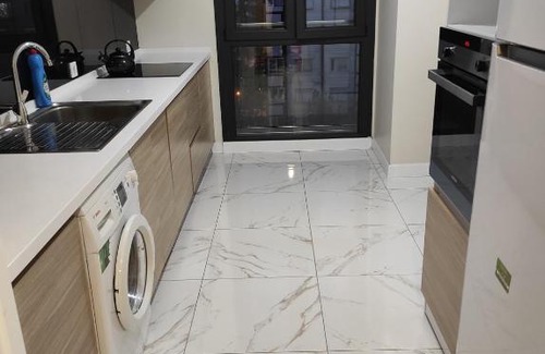 Bahcelievler Apartment | Luxurious 2 bedroom flat with pool and garden.