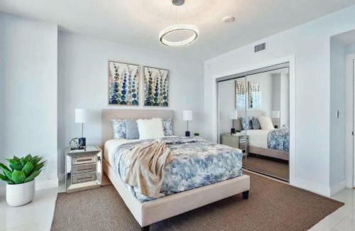 Pompano Beach Apartment | Luxurious 2-Bedroom Oceanfront Condo