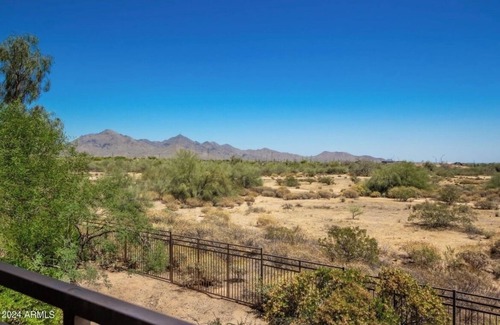 North Scottsdale Condo | Luxurious 2 bedroom condo in the heart of North Scottsdale with garage parking+1