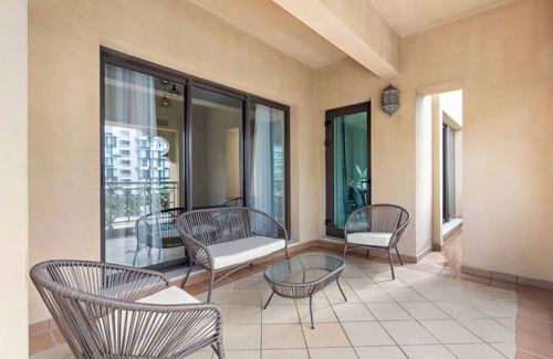 Palm Jumeirah Apartment | Luxurious 2 BR Apartment in Palm Jumeirah
