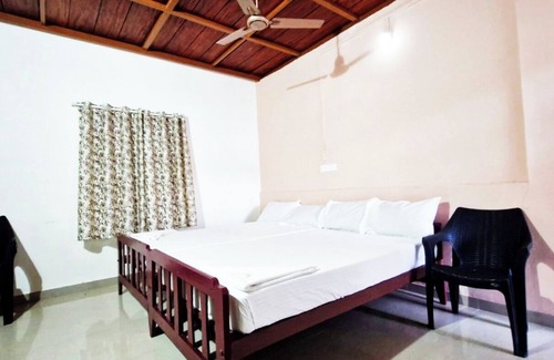 Varkala Bed & Breakfast | Luxurious 2 King bed BnB