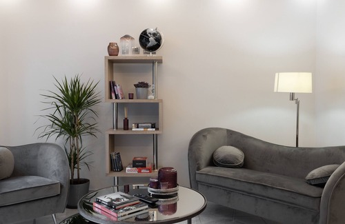 Golders Green Apartment | Luxurious 2 King-size bed flat + Patio