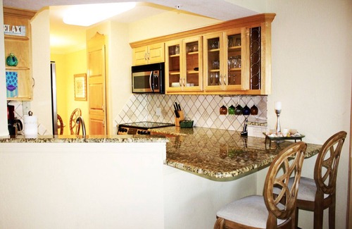 Seawinds Condo Condo | Luxurious 2BD/2BA Direct Beachfront Condo Sleeps 6, Ormond Beach/Dayton