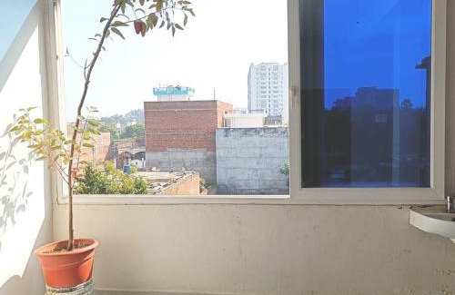 Sarnath Apartment | Luxurious 2BHK AC studio apt 20 minutes from Ghats