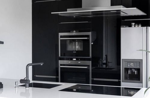 Gare Apartment | Luxurious 2BR Penthouse: Gym, Parking & Views