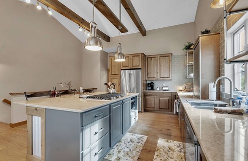 Ellicottville House | Luxurious 3-Bedroom Townhouse, Walk to Village