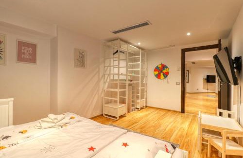 Sector 1 Apartment | Luxurious 3 Bedroom Apartment in Herastrau