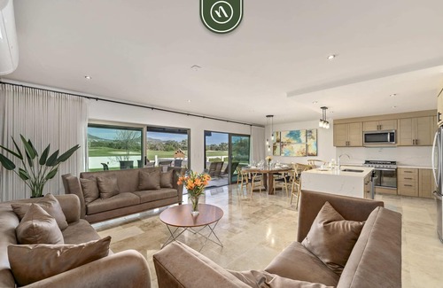 El Tezal House | Luxurious 3 BR Villa - Private Pool - Golf Access