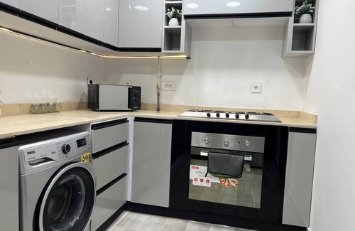 New Cairo Apartment | Luxurious 3BR apt. near CFC & Cairo airport