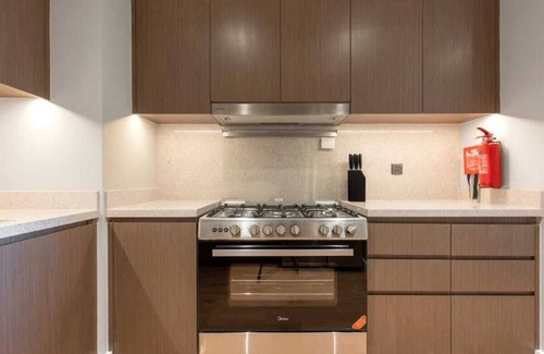 Downtown Dubai Apartment | Luxurious 3BR, Full Burj Khalifa & Fountain view