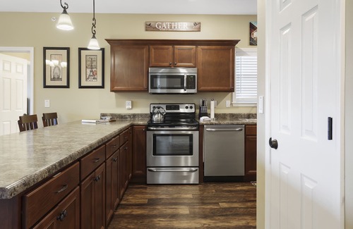 Indian Point Condo | Luxurious 3BR Retreat w/Mtn Views < 5min to SDC! w/elevator