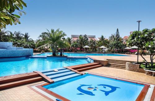 Phu Hai Beach Villa | Luxurious 3BRVilla Domaine Mui Ne with Pool & Tennis Court Access
