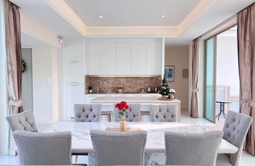 Nong Kae Villa | Luxurious 4-Bedroom Pool Villa with Best Mountain Views