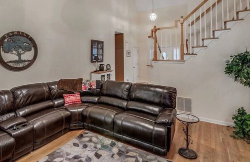 Griffin House | Luxurious 4-Bed w/Pool: Prime Location & Comfort
