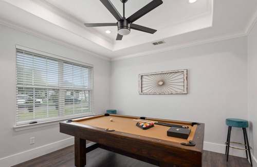 Weslaco House | Luxurious 4 bedroom/4 bath home in established neighborhood